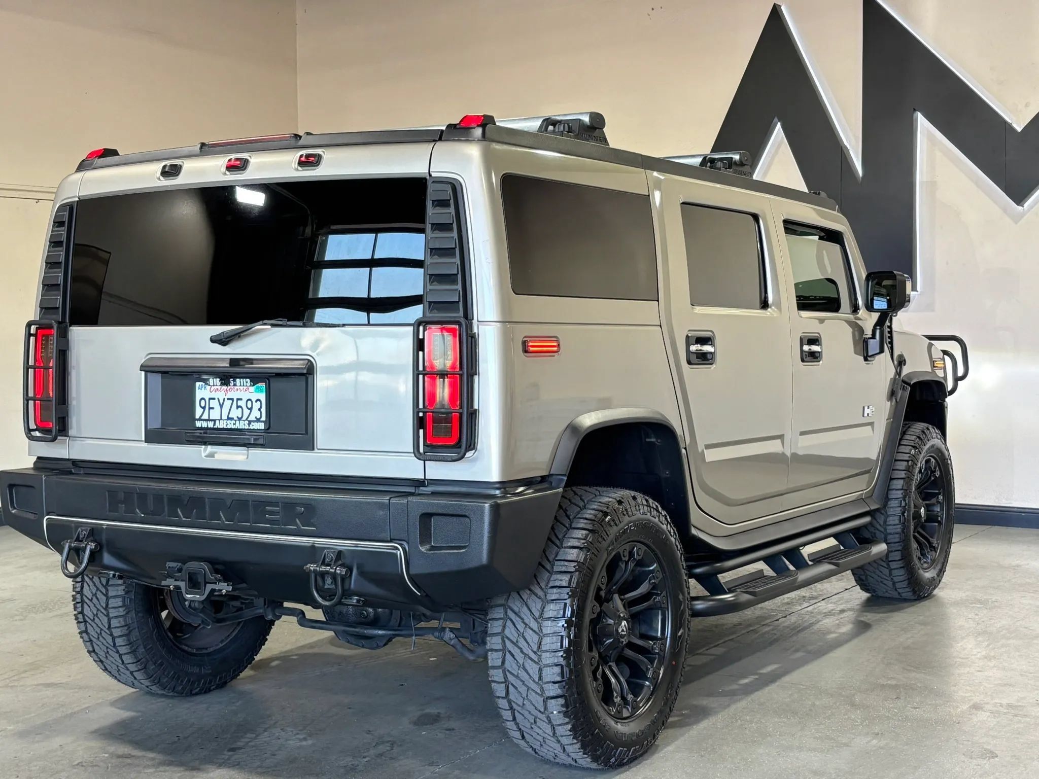 Used 2003 HUMMER H2 w/ Preferred Equipment Group AWD/4WD image 7
