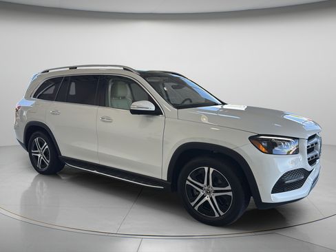 Certified 2022 Mercedes-Benz GLS 450 4MATIC image 21