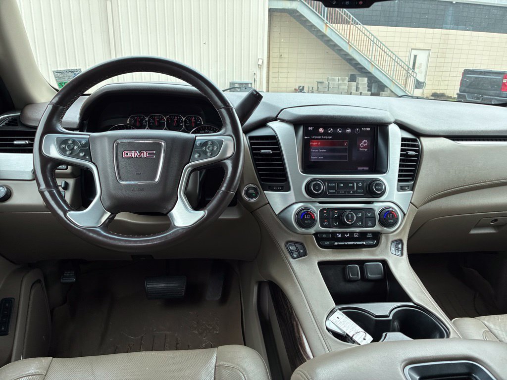 Used 2015 GMC Yukon SLT w/ HD Trailering Package RWD image 16