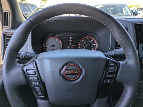 Used 2023 Nissan Frontier Pro-X w/ Pro Convenience Package image 25