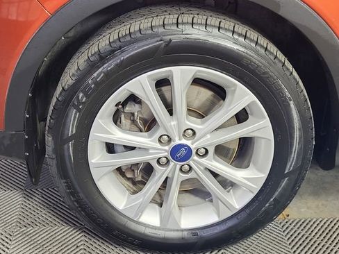 Used 2019 Ford Escape SE AWD/4WD image 4