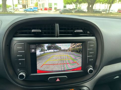 Used 2025 Kia Soul LX w/ LX Technology Package image 20