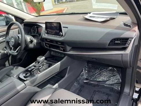 Certified 2023 Nissan Rogue SV w/ SV Premium B Package AWD/4WD image 25