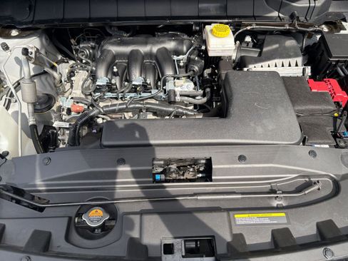 Used 2025 Nissan Pathfinder SV AWD/4WD image 35