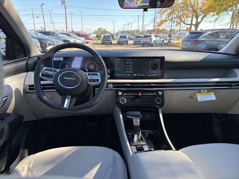 New 2026 Hyundai Tucson SEL image 18