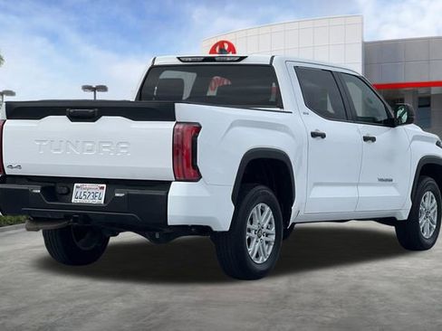Certified 2025 Toyota Tundra SR5 AWD/4WD image 5