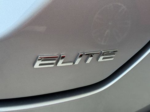 Used 2024 Honda Pilot Elite image 34
