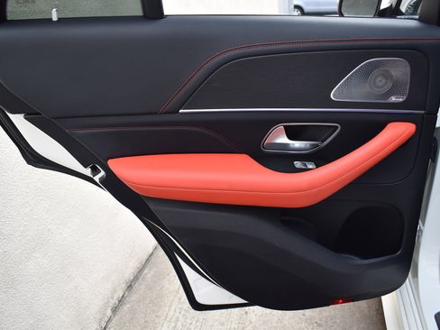 Used 2021 Mercedes-Benz GLE 53 AMG 4MATIC w/ AMG Night Package image 25