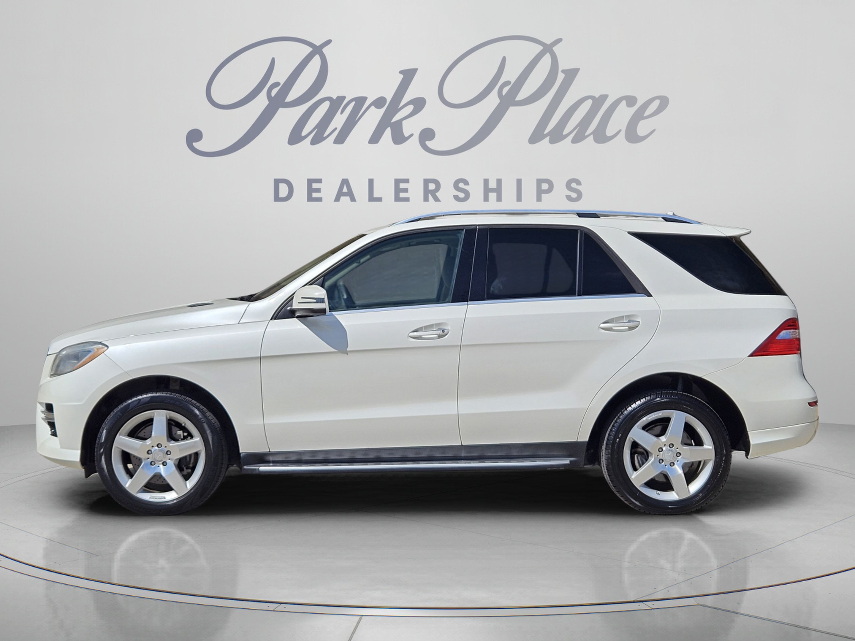Used 2014 Mercedes-Benz ML 350 2WD image 2