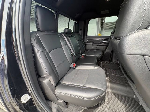 Used 2024 RAM 2500 Rebel AWD/4WD image 32