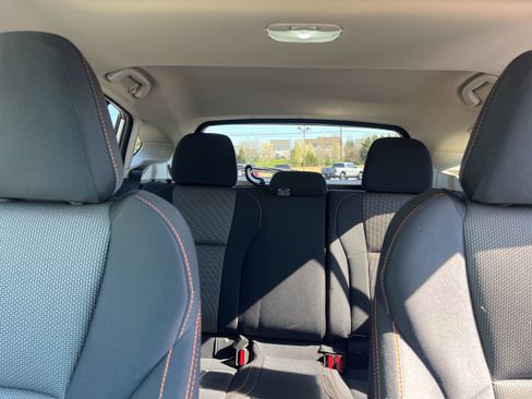 Used 2019 Subaru Crosstrek 2.0i Premium w/ Moonroof Package image 19