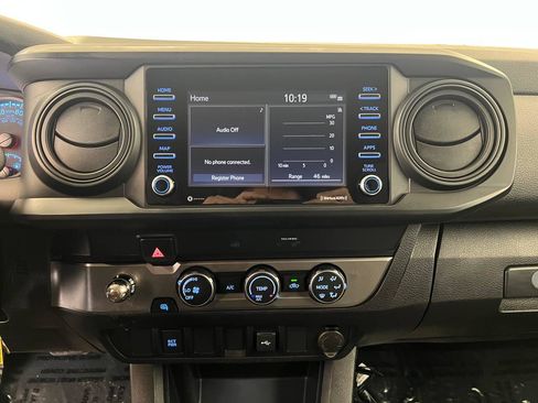 Used 2021 Toyota Tacoma SR RWD image 15