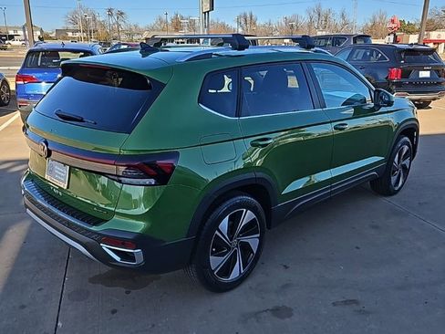 New 2026 Volkswagen Taos SE AWD/4WD image 5