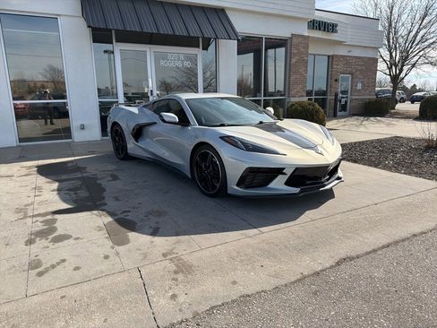 Used 2021 Chevrolet Corvette Stingray Coupe w/ 1LT image 3