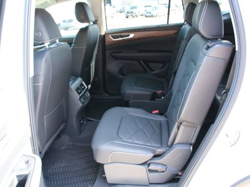 Certified 2026 Volkswagen Atlas SE FWD image 26