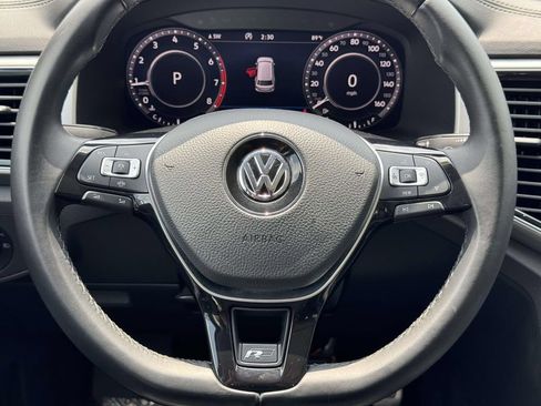 Used 2019 Volkswagen Atlas SEL R-Line AWD/4WD image 18
