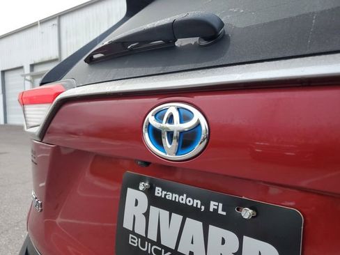 Used 2022 Toyota RAV4 Limited image 6