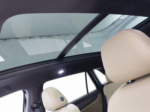 New 2026 Volkswagen Atlas Cross Sport SE image 12