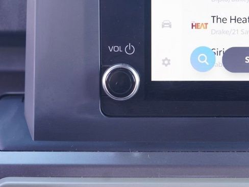 Certified 2025 Toyota Tacoma SR5 image 26