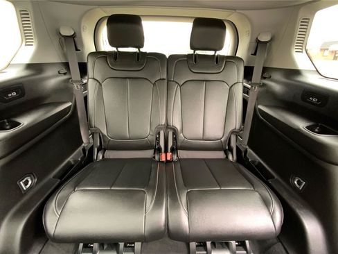 Used 2023 Jeep Grand Cherokee L Limited AWD/4WD image 40