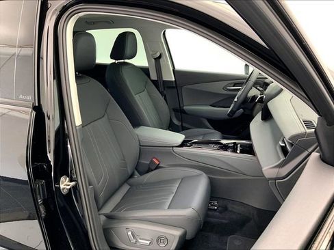 New 2026 Audi Q3 quattro 2.0T AWD/4WD image 11
