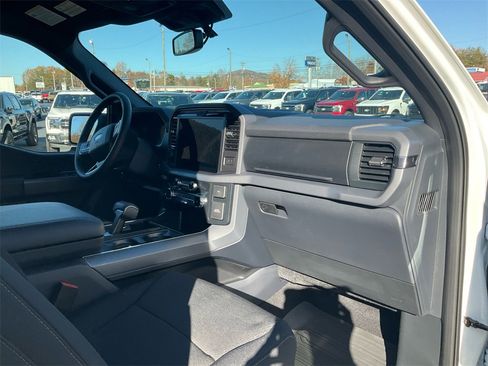 New 2025 Ford F150 XLT w/ Equipment Group 302A MID image 9