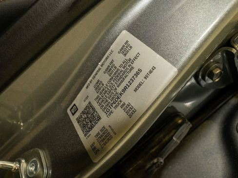 Used 2024 GMC Canyon AT4 w/ AT4 Premium Package image 21