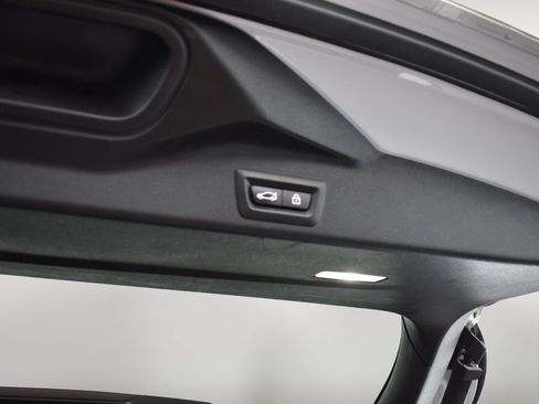 Used 2022 BMW X5 sDrive40i w/ Premium Package RWD image 28