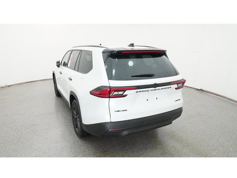 New 2026 Toyota Grand Highlander AWD Hybrid image 6