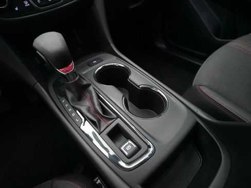 Used 2023 Chevrolet Equinox RS image 17