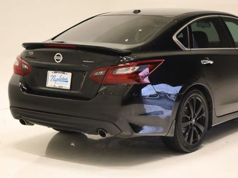 Used 2018 Nissan Altima 2.5 SR w/ SR Midnight Edition FWD image 7
