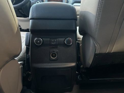 Used 2018 Ford Explorer XLT w/ Equipment Group 202A image 16