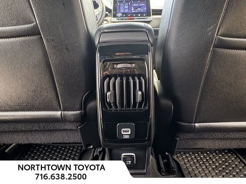 Used 2024 Jeep Compass Trailhawk image 16