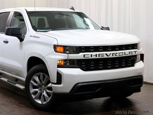 Used 2021 Chevrolet Silverado 1500 Custom image 2