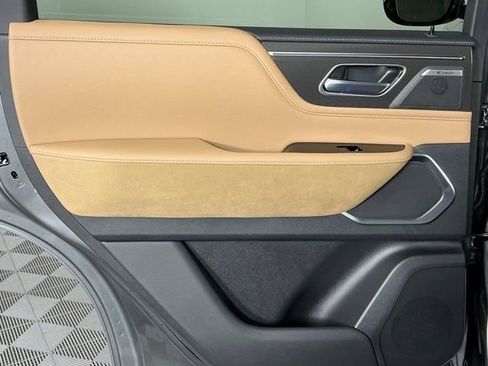New 2026 INFINITI QX80 Luxe RWD image 18