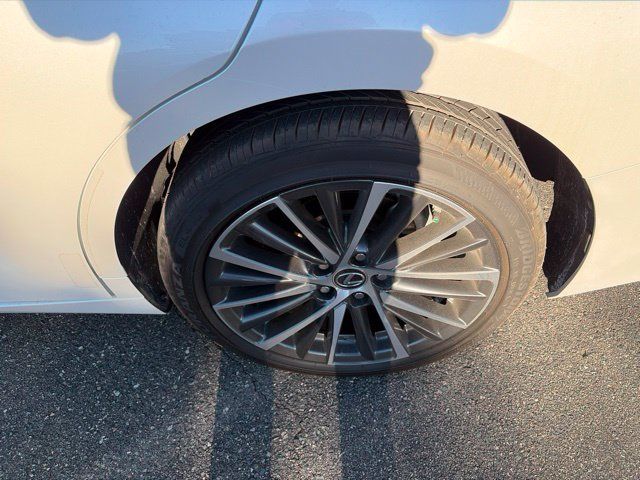 Used 2023 Lexus ES 250 w/ Premium Package AWD/4WD image 13