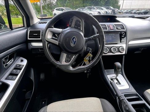 Used 2017 Subaru Crosstrek 2.0i Premium AWD/4WD image 7