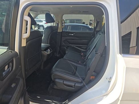 Used 2026 Nissan Armada SV AWD/4WD image 5