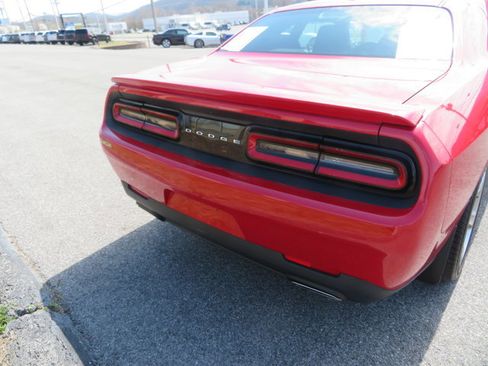 Used 2015 Dodge Challenger SXT w/ Super Sport Group (SS/T) image 4