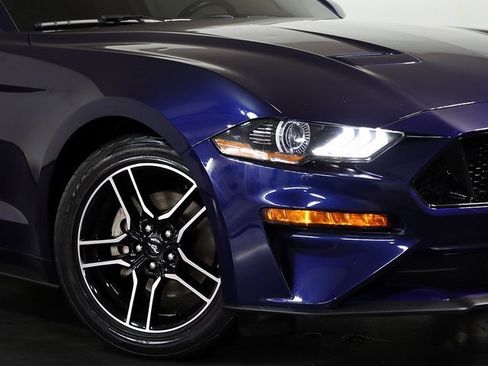 Used 2020 Ford Mustang Coupe w/ Equipment Group 101A image 8