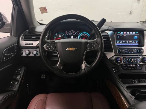 Used 2019 Chevrolet Tahoe Premier w/ Premier Plus Edition AWD/4WD image 16