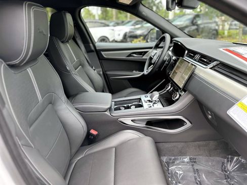 New 2026 Jaguar F-PACE R-Dynamic S AWD/4WD image 7