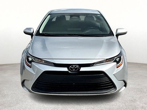 Used 2023 Toyota Corolla LE image 5