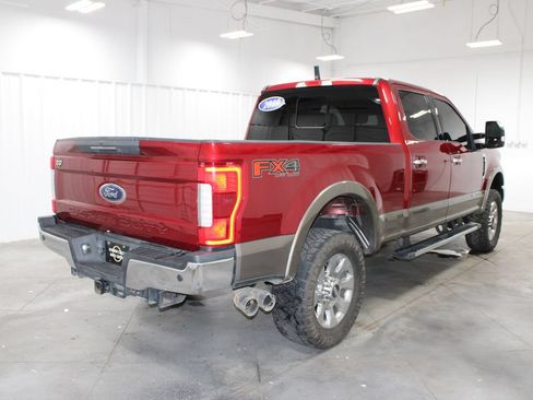 Used 2019 Ford F250 Lariat w/ Lariat Ultimate Package AWD/4WD image 9