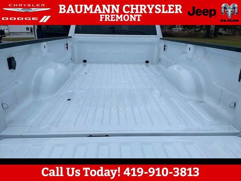 Used 2024 RAM 2500 Tradesman w/ Chrome Appearance Group image 6