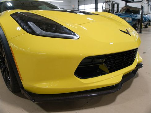 Used 2016 Chevrolet Corvette Z06 w/ 3LZ Preferred Equipment Group RWD image 10