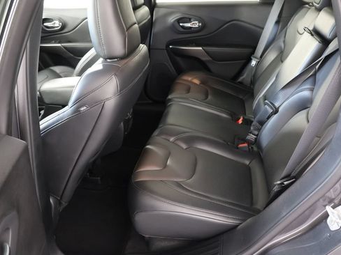 Used 2021 Jeep Cherokee Limited AWD/4WD image 21