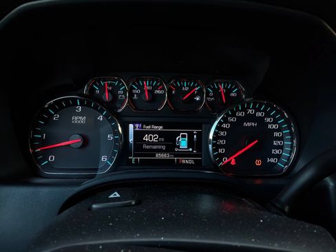 Used 2018 Chevrolet Silverado 1500 LT w/ All Star Edition AWD/4WD image 40