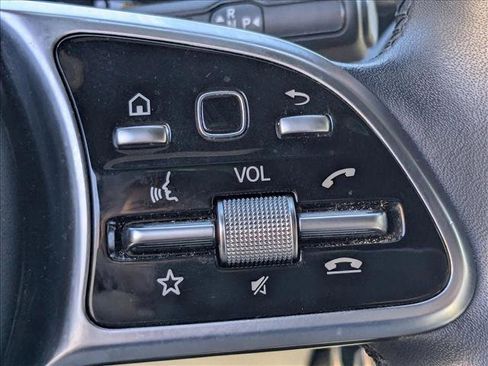 Used 2021 Mercedes-Benz GLA 250 4MATIC image 20