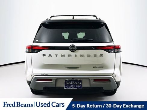 Used 2024 Nissan Pathfinder SL AWD/4WD image 7